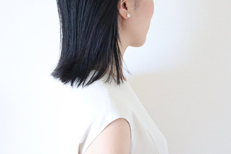 【New year  gift】Mizuhiki earrings , drops / Platinum - ต่างหู - กระดาษ ขาว
