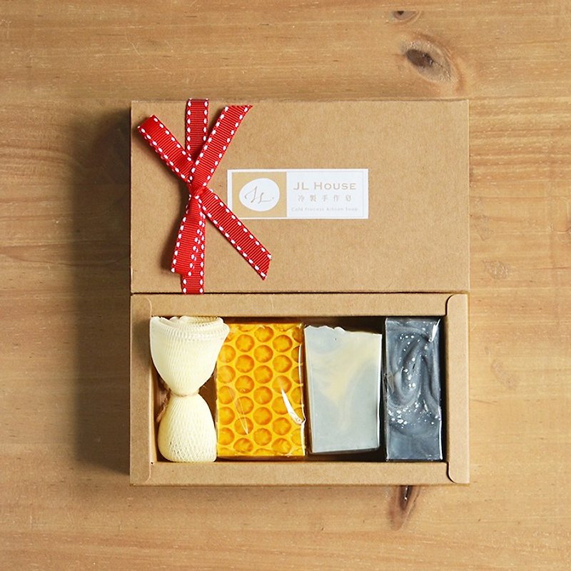 【Go Travel Gift set】! 3 Bars of Handmade Soap – Pick any 3 small bars - ครีมอาบน้ำ - พืช/ดอกไม้ 