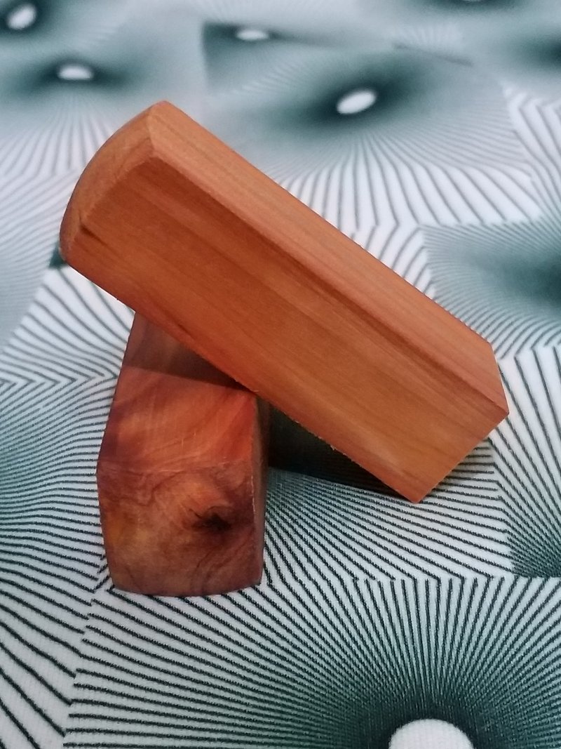 台灣龍柏6分印章 閃花6*1.8cm正方 1對 - 印章/印台 - 木頭 