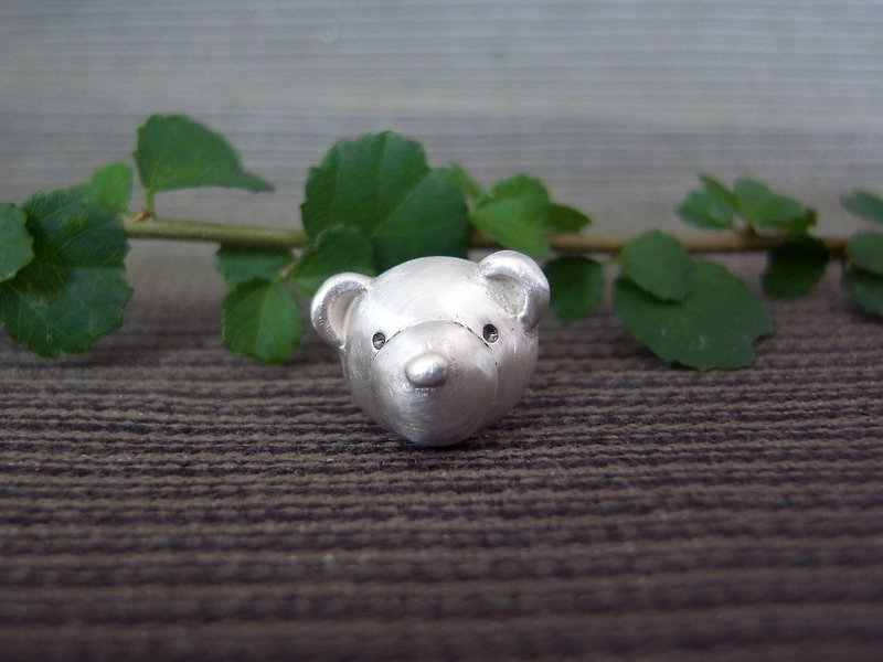 Teddy Bear No.40 Stud Earring--Sterling Silver--Silver Tiny Bear --Cute Bear - ต่างหู - เงิน สีเทา