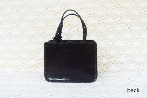 ANNA SUI 本革バッグ ANNA SUIの本革を使用したブランドバッグ、ハードボックス型に