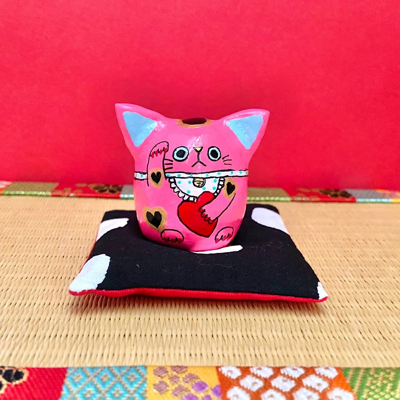 Lucky cat [small] Fluorescent pink - Items for Display - Clay Pink