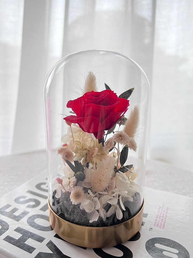 Single Perpetual Rose - Metal Base Glass Flower Cup - ช่อดอกไม้แห้ง - พืช/ดอกไม้ สีแดง