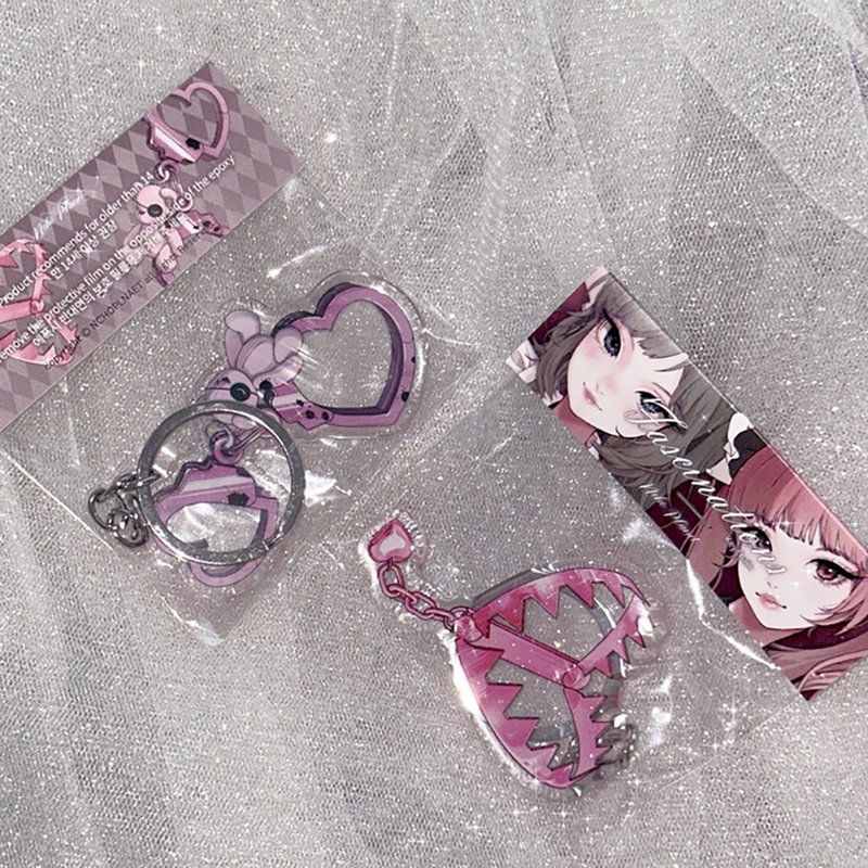 Temptation - Trap / Handcuffs Epoxy Key chain - 鑰匙圈/鑰匙包 - 塑膠 粉紅色