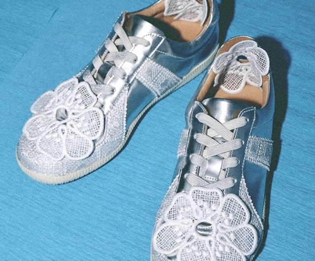 Acid Lace Low-Top Sneaker acid lace moral training shoes Acid Lace Low-Top Sneaker acid lace moral training shoes