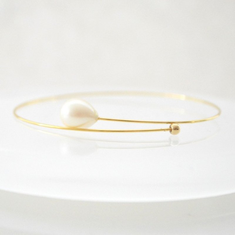 Bangle / Drop Pearl Wire Bangle - Bracelets - Other Metals Gold