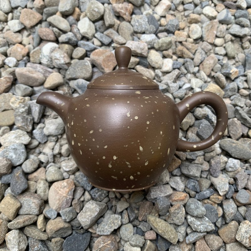 Taiwan【Purple Clay】Nagoya Purple Clay Hand-drawn Snow Pot 8 - Teapots & Teacups - Pottery Brown