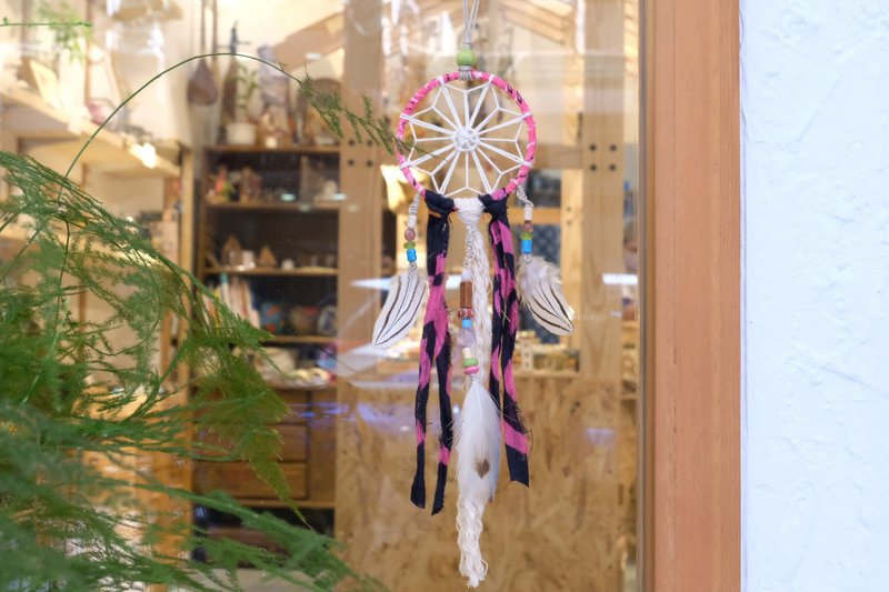 和風フラワー柄ドリームキャッチャーペンダント - 置物 - コットン・麻 ピンク