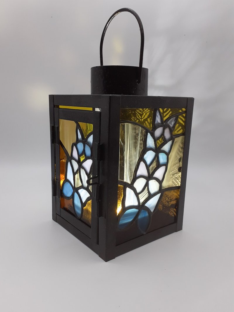 Stained Glass Butterfly Candle Holder Lantern, Butterfly Garden Ornament - เทียน/เชิงเทียน - แก้ว หลากหลายสี