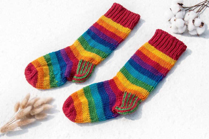 手織羊毛針織襪/條紋襪/羊毛鉤織長襪/保暖毛襪-北歐費爾島彩虹 - 襪子 - 羊毛 多色