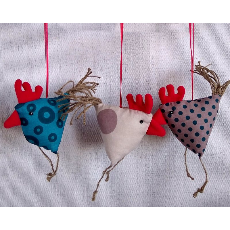 Blue beige chicken garland, Country decor, Handmade chickens - 壁貼/牆壁裝飾 - 棉．麻 藍色