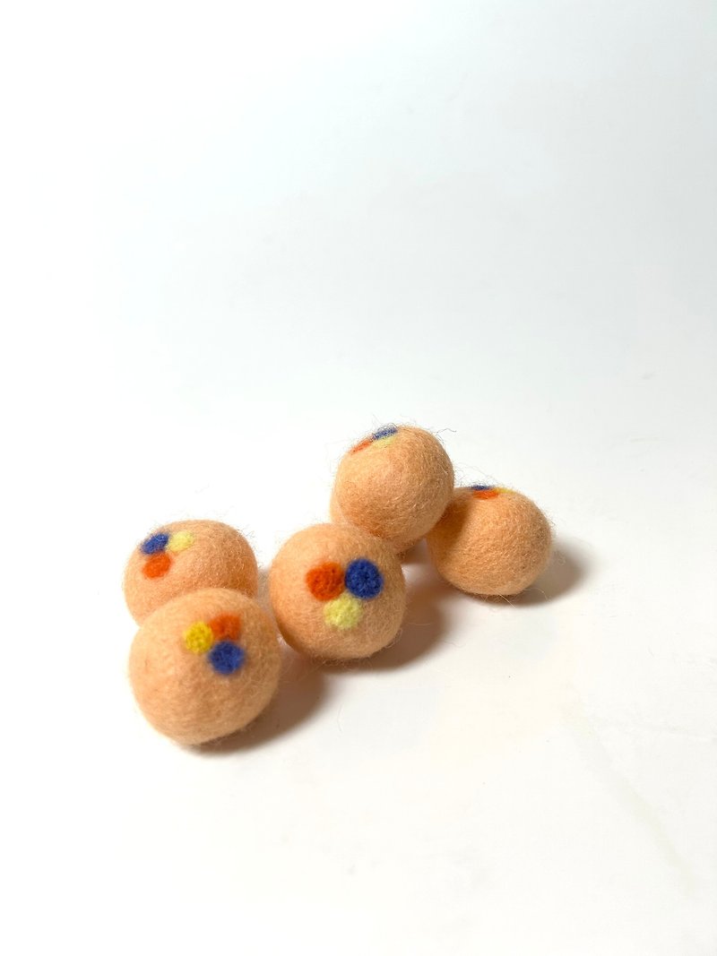 Small Candy Felt Balls - ของเล่นสัตว์ - ขนแกะ สึชมพู