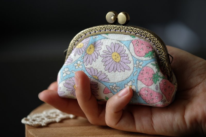 CaCa Crafts | 9.5cm Gold and air bag [pink] - กระเป๋าใส่เหรียญ - ผ้าฝ้าย/ผ้าลินิน 