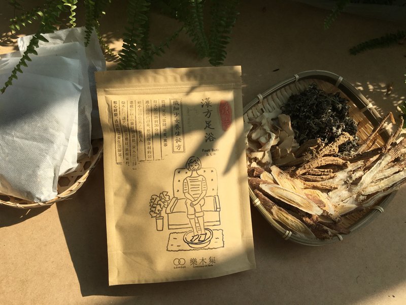 爆汗輕盈【纖細少女 4入】養生泡腳包 | 艾草 黨蔘 當歸 黃耆 薑 - 護手霜/手足保養 - 新鮮食材 透明