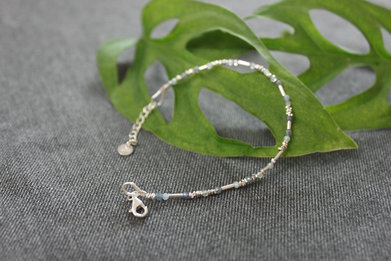 [Pure silver extra-fine bracelet] Tanzanite/Aqua Sapphire/Sapphire. Designer hand-made goods - สร้อยข้อมือ - เงินแท้ สีน้ำเงิน