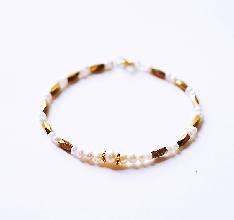 Natural Egg Pearl Pure Brass Bracelet Light Vintage Fine Gloss Freshwater Pearl Elegant - Bracelets - Gemstone Gold