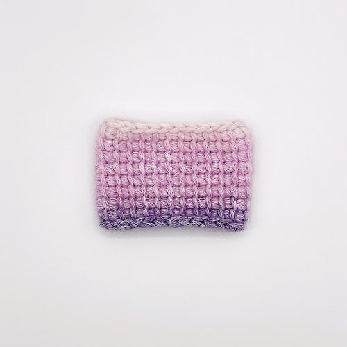 Worm's eye view stuff Slimy yarn cup sleeve - violet gradient