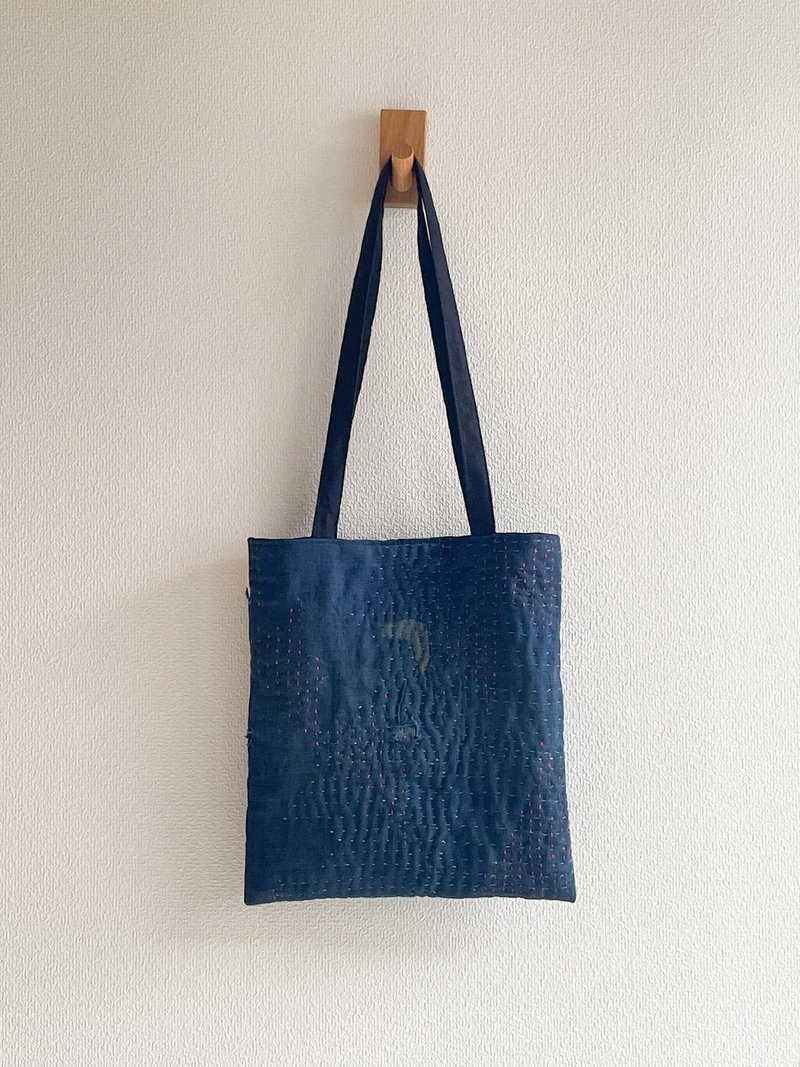 日本製 藍染糸 刺子 藍染古布使用 Japanblue sashiko   Tote BAG コットンのトートバッグ 裏地リネン - 手提包/手提袋 - 棉．麻 藍色