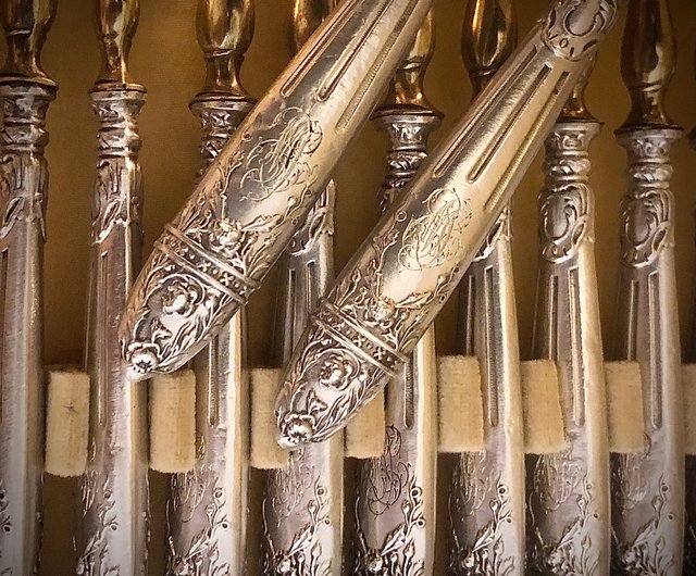 フランスアンティーク　純銀製　シルバーブローチ　フレンチシルバー　アールヌーボー フランスアンティーク 純銀製 シルバーブローチ フレンチシルバー