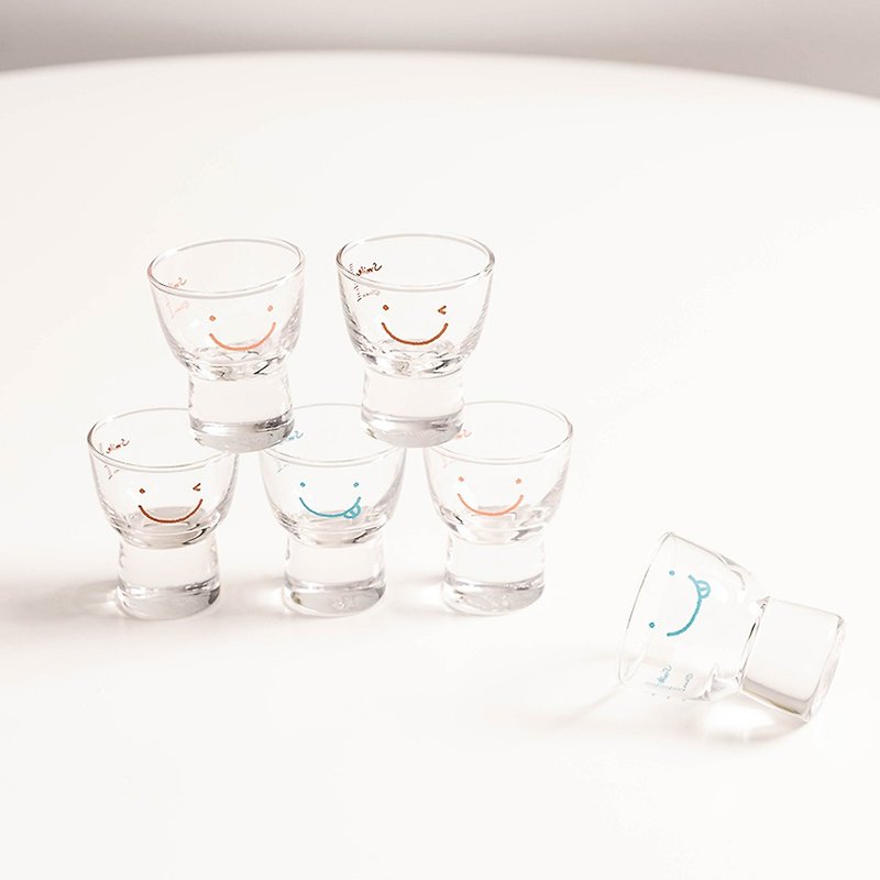 玻璃 酒杯/酒器 白色 - 韓國SSUEIM 微笑款玻璃燒酒杯6件組50ml