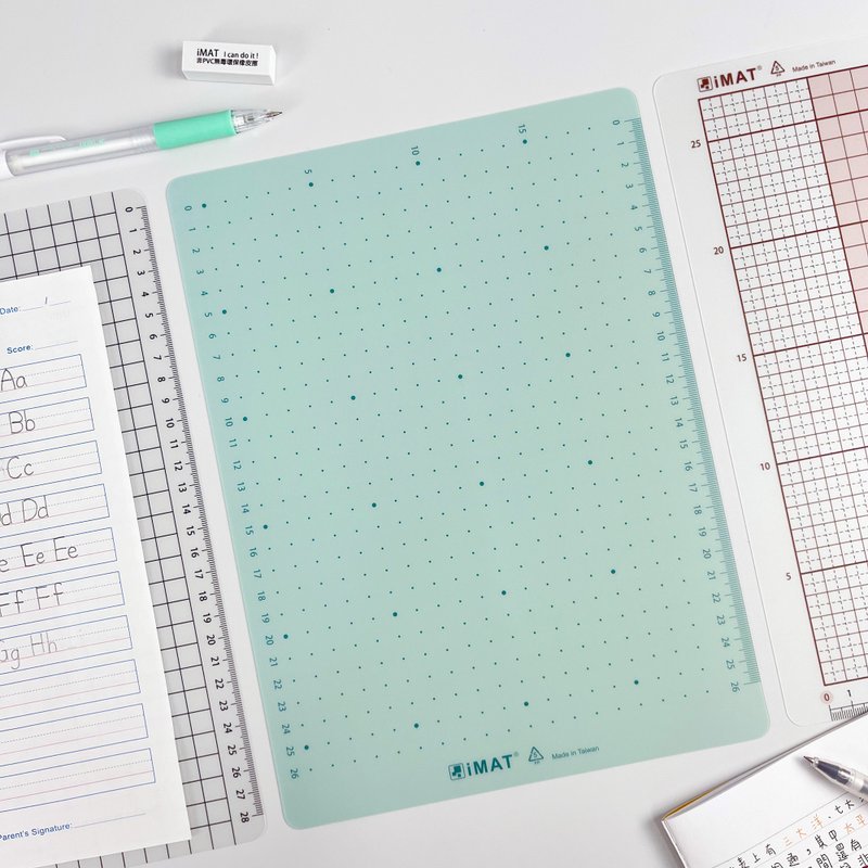 [Necessary for learning] iMAT writing and drawing A4 special non-toxic pad grid dots - Other - Eco-Friendly Materials Multicolor