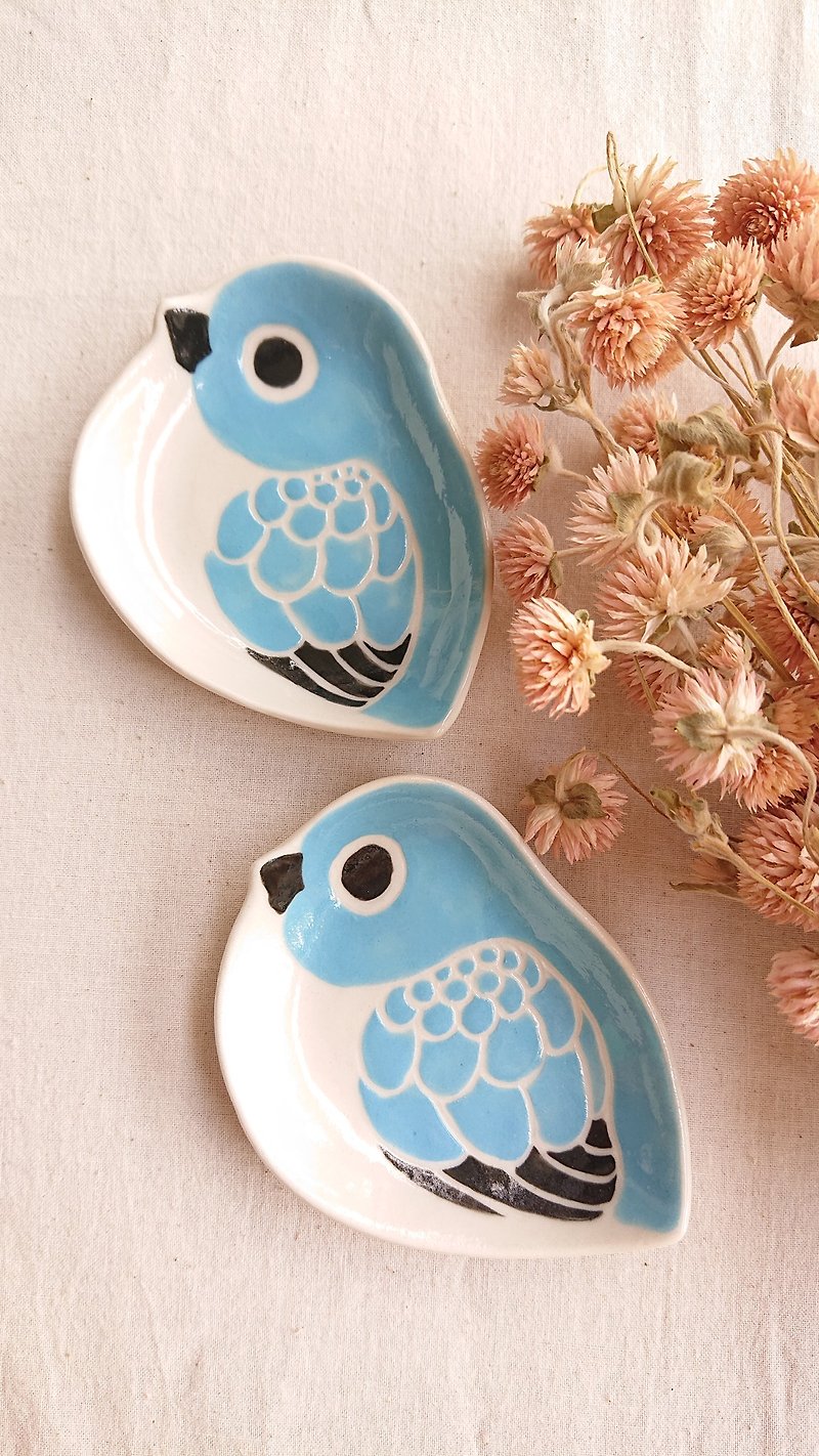 Hey! Bird friend! Blue bird bird shape dish - Small Plates & Saucers - Porcelain Blue