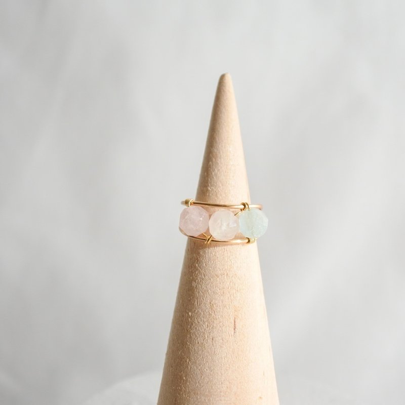Green Onyx – Small Grain – Gold Ring – Natural Stone Ring - 戒指 - 其他金屬 紅色