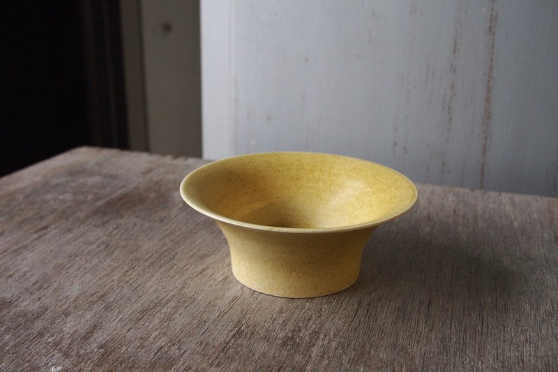 Sunflower yellow ceramic flower pot/dining bowl - Pottery & Ceramics - Pottery Yellow