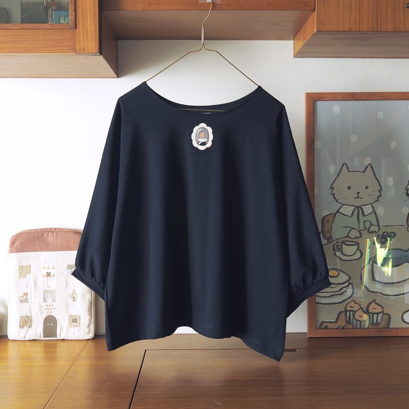 marquis cat puff sleeve t-shirt : navy - เสื้อยืดผู้หญิง - ผ้าฝ้าย/ผ้าลินิน สีน้ำเงิน