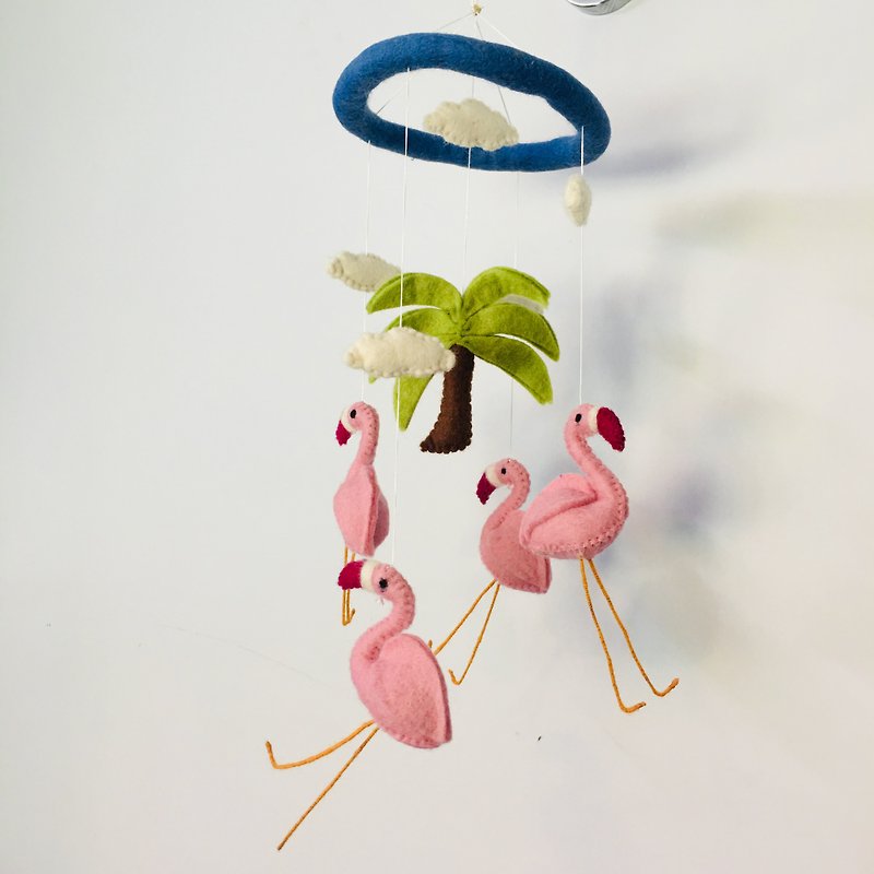 羊毛氈嬰兒立體吊飾串・熱帶紅鶴 - 寶寶/兒童玩具/玩偶 - 羊毛 粉紅色