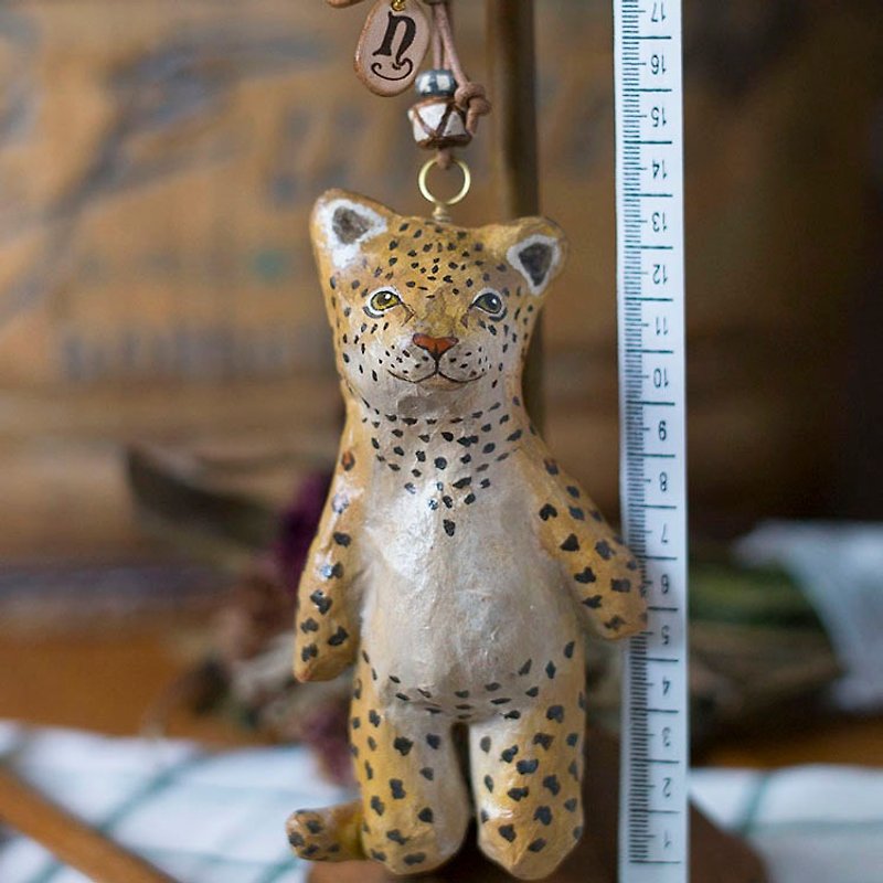 Leopard Key Chain / Animal Key Ring - ที่ห้อยกุญแจ - กระดาษ สีส้ม