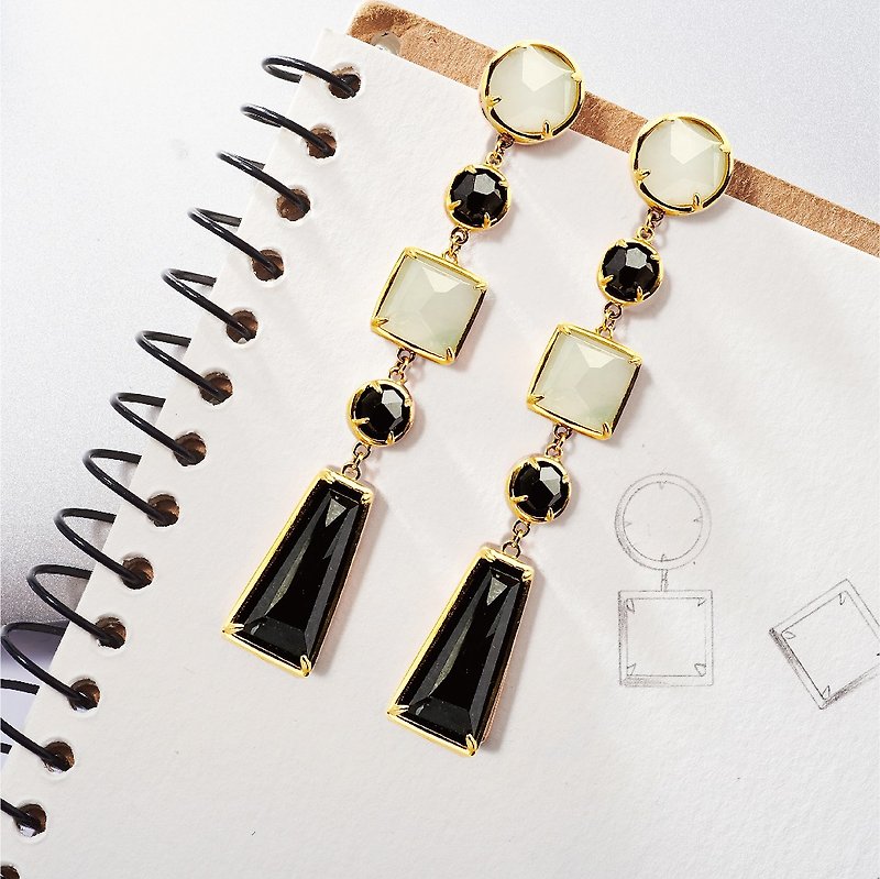 Natural black and white jade long earrings - Earrings & Clip-ons - Jade Gold