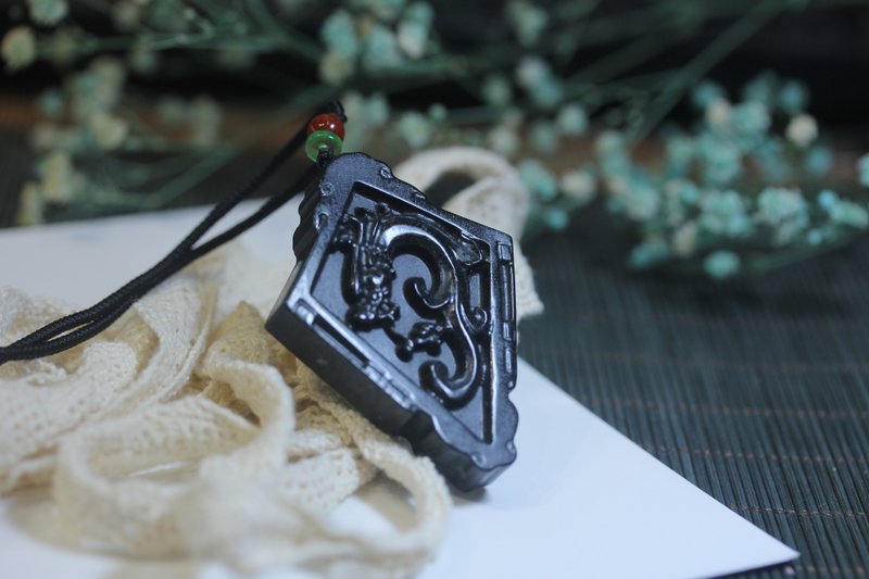 [Antique Chilong] Natural object hunting meteorite pendant pendant retro dragon necklace jade carving jade - Necklaces - Jade Black