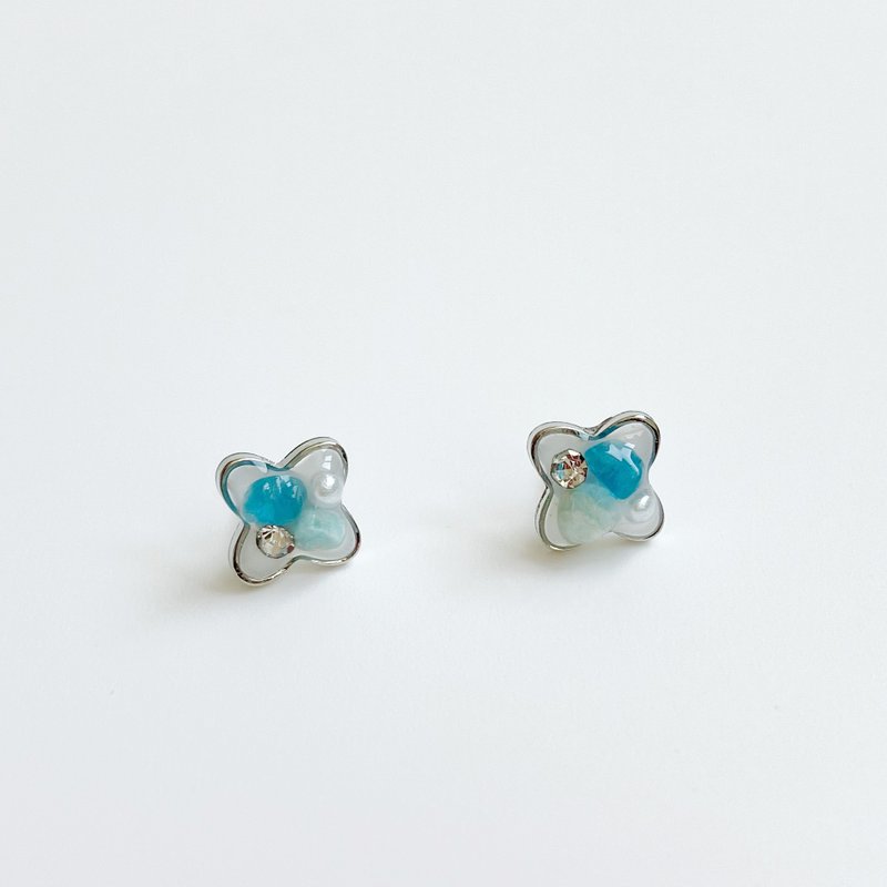 Simple flowers. Natural Stone blue phosphorus noble positive energy healing mini anti-allergic ear acupuncture - ต่างหู - คริสตัล สีน้ำเงิน