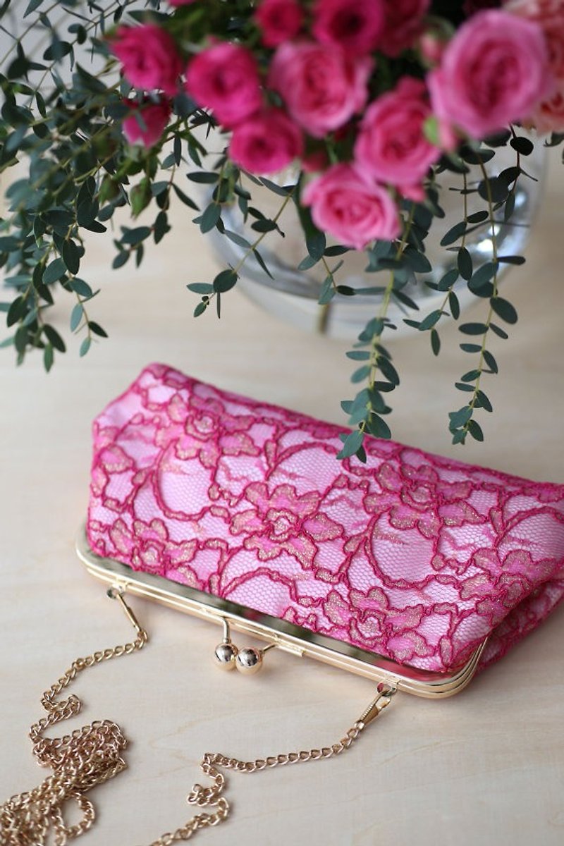 Handmade Clutch Bag in Pink & Red | Gift for mom, bridal | Fuchsia Peony Lace - กระเป๋าคลัทช์ - วัสดุอื่นๆ สีแดง