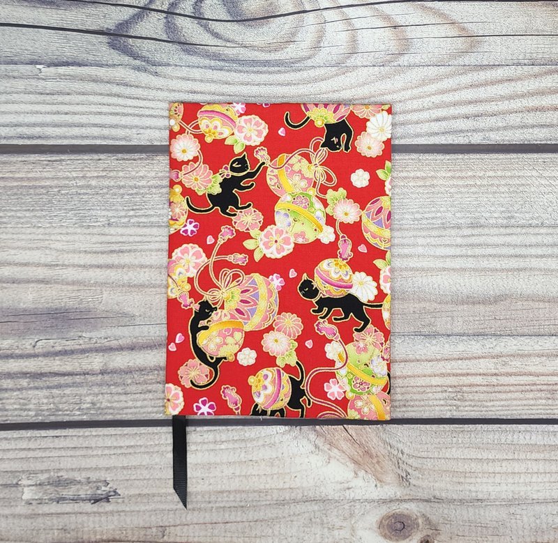 Book Cover/Book Jacket - Playful Cat Pattern - 書衣/書套 - 其他材質 