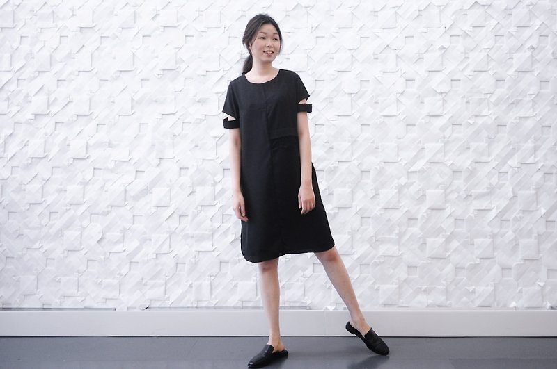 TAKE －黑色雪紡蕾絲鑲飾裙 - 連身裙 - 棉．麻 黑色