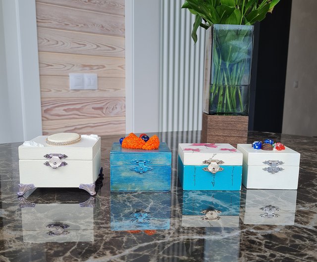 手作りのジュエリーボックス ブルーリングボックス 蓋にフルーツの装飾