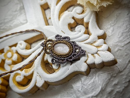 zen crystal jewelry 礦石飾物設計 橙月亮|手工編織頸繩|macrame