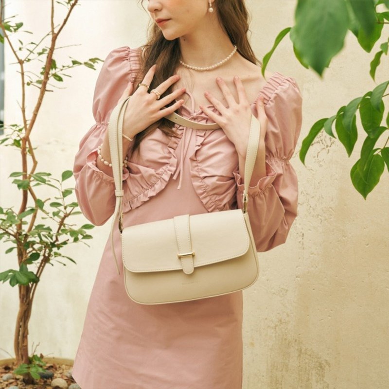 Bag to Basics 韓國製 MONDE 長形包包 IVORY - 側背包/斜孭袋 - 人造皮革 