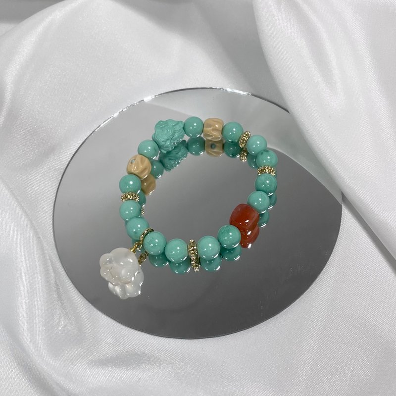 Nanhong + Mengsong + gold paste jade + white agate design handmade hand bead bracelet bracelet natural mineral crystal - สร้อยข้อมือ - หยก 