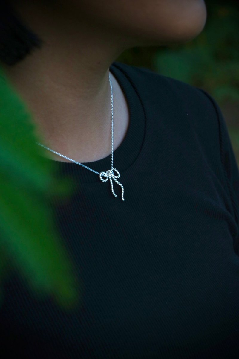 Twist bow necklace - สร้อยคอ - เงินแท้ 