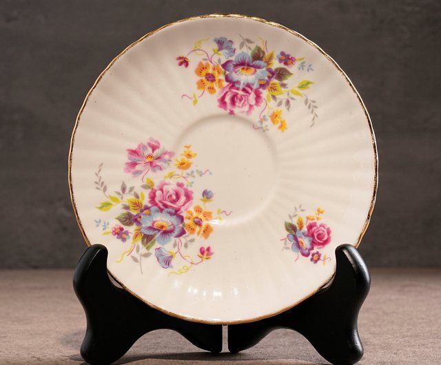 Why The Perfect Cup Of Tea Needs English Fine Bone China: The Art