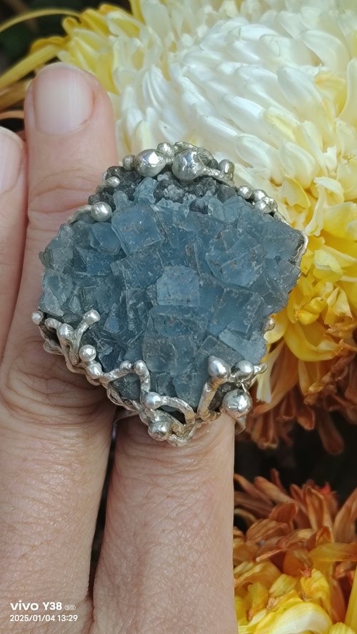 寶藏石光 / Light of Treasure Stone 螢石原礦手工銀戒 純銀戒指~ ** 湖 ** ~ Fluorite Silver Ring