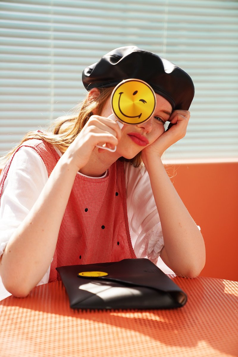 【香港限定】Vovarova x Smiley World英國聯乘品牌設計 - 充電寶 - 無線充電器 - 不鏽鋼 金色