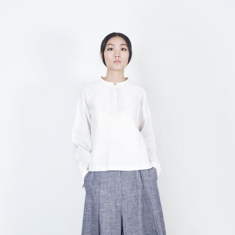 Black and White Cut 16AW White Lachlan Sleeve Top - เสื้อผู้หญิง - ผ้าฝ้าย/ผ้าลินิน ขาว