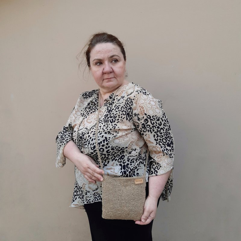 Hand Crochet Natural Woman Jute Bag Handbag Shoulder Bag Crossbody Bag - 手提包/手提袋 - 棉．麻 金色