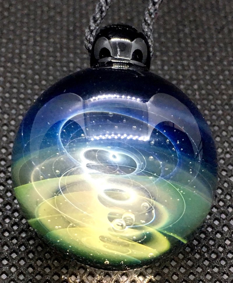 boroccus  The nebula space design  Glass pendant. - สร้อยคอ - แก้ว หลากหลายสี