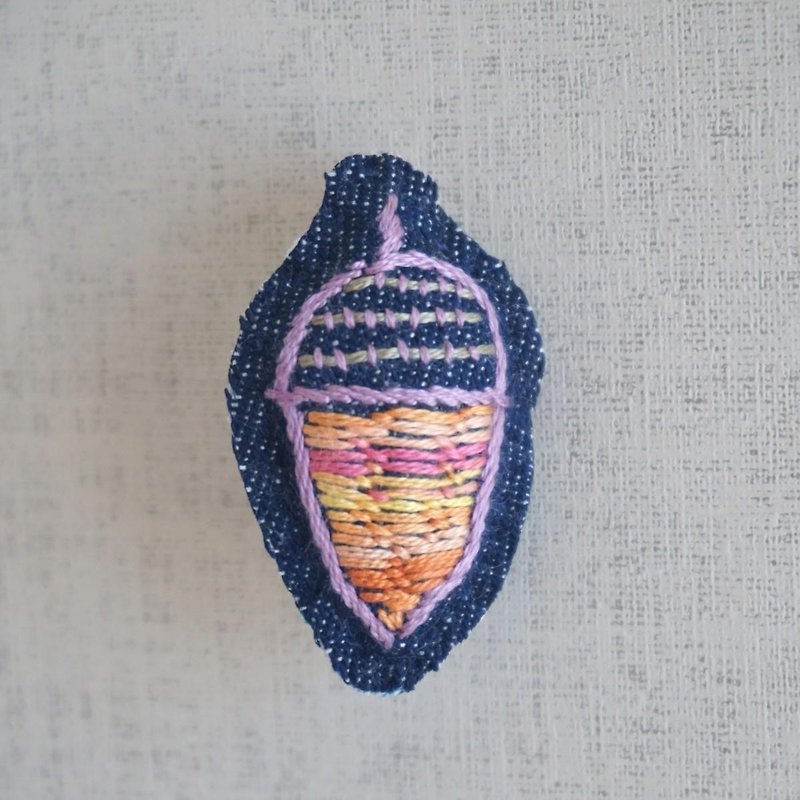 Hand embroidery broach "Acorn 1" - Brooches - Thread Orange