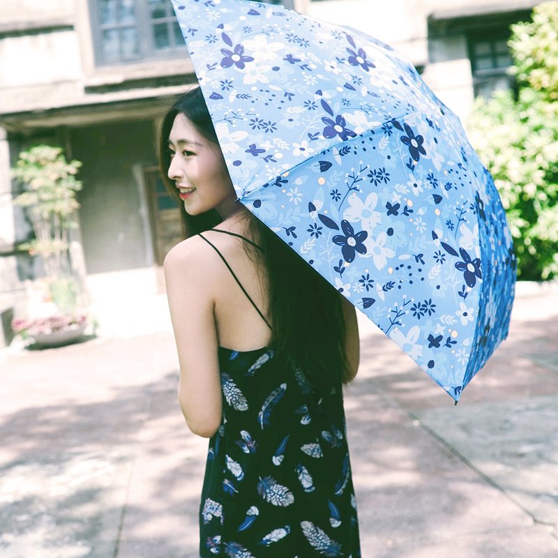 【Carry Umbrella】碳纖超輕抗UV折傘－凱莉花園 - 雨傘/雨衣 - 防水材質 藍色